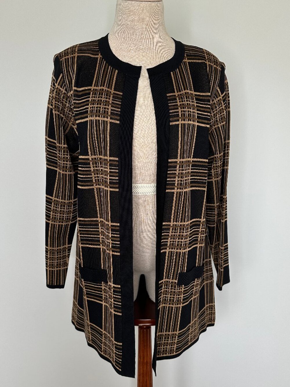Exclusively Misook Petite Cardigan Plaid Jacket Open Front Black Brown Medium
